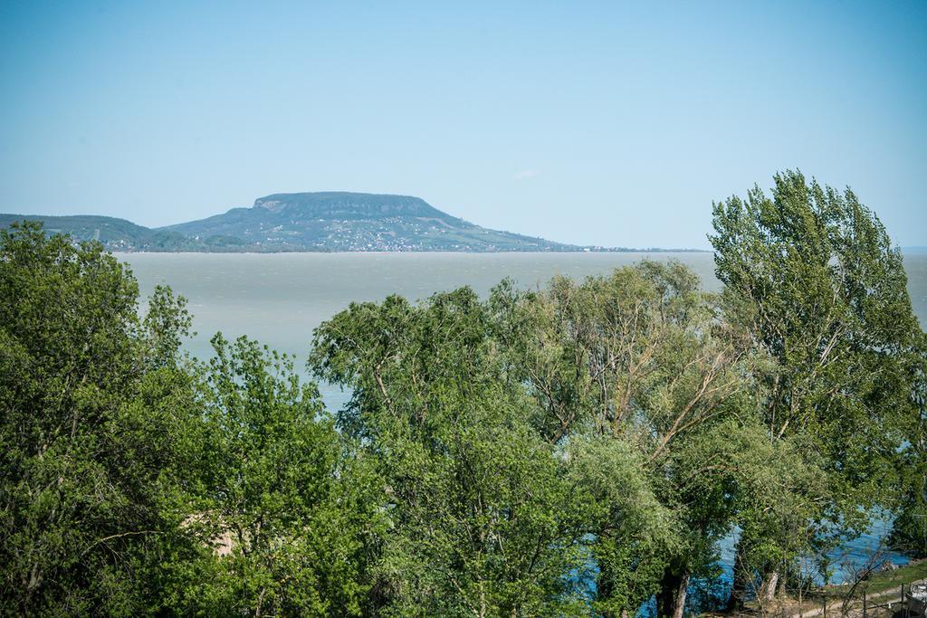 Hotel Panoráma Balatongyörök Kültér fotó